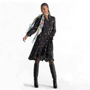 Cabi Divine Dress size Medium #4391. NWT
Elegant Black Floral Wrap Dress